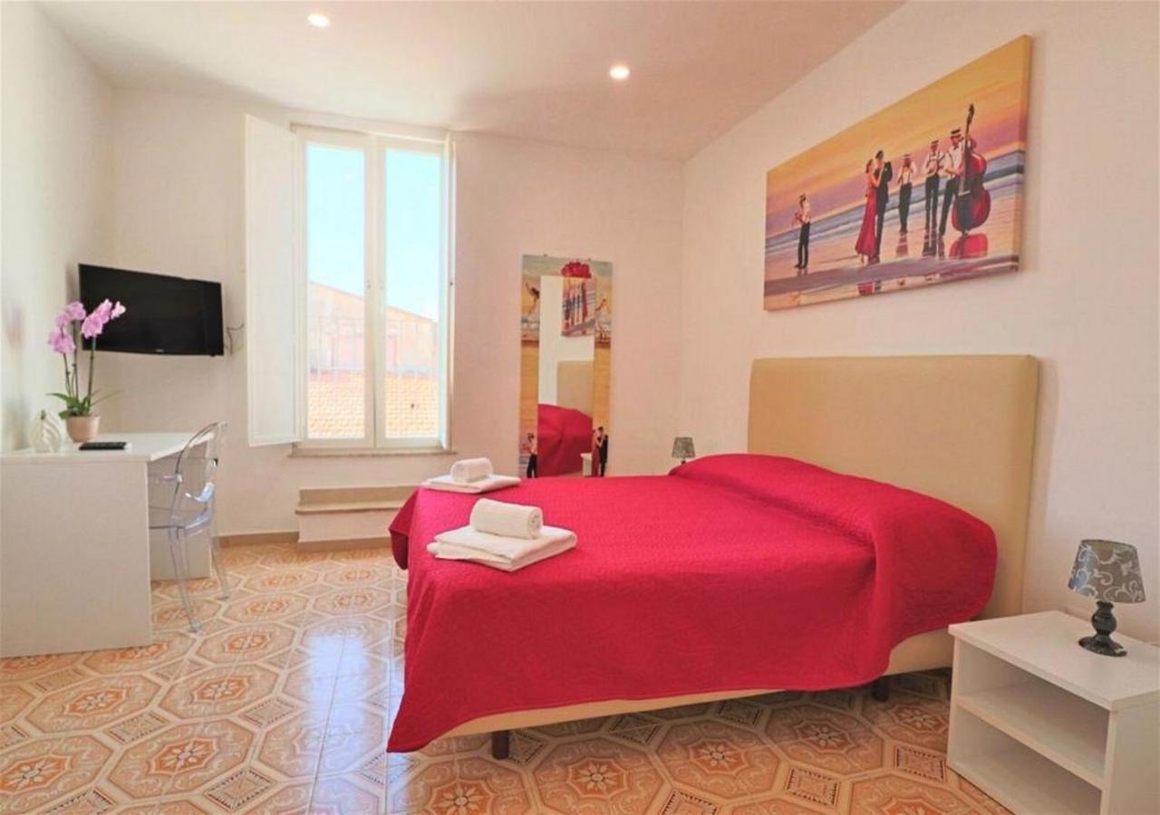 Sorrento Historical Center Apartment ภายนอก รูปภาพ